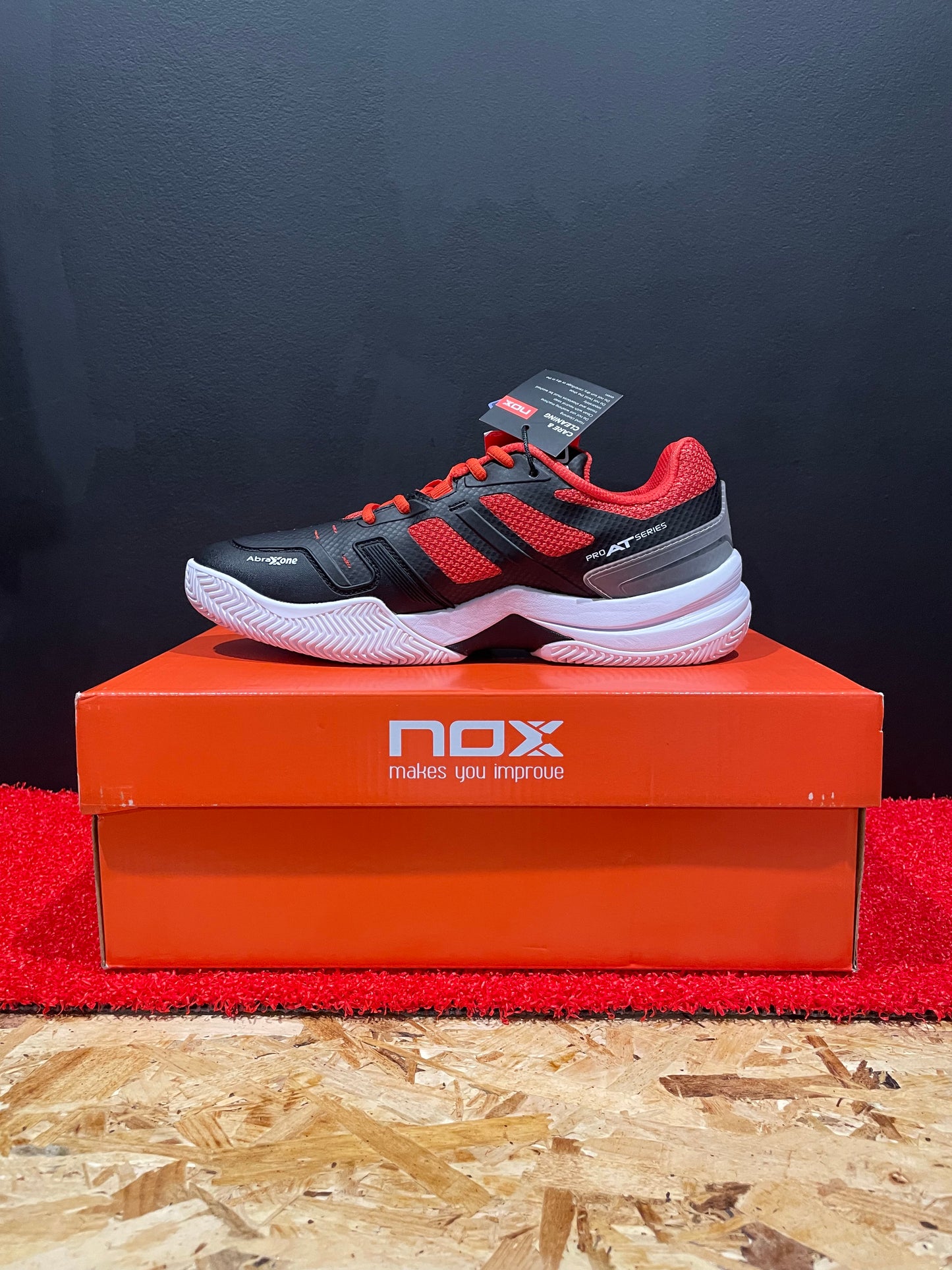SCARPE NOX AT 10 NERO/ROSSO