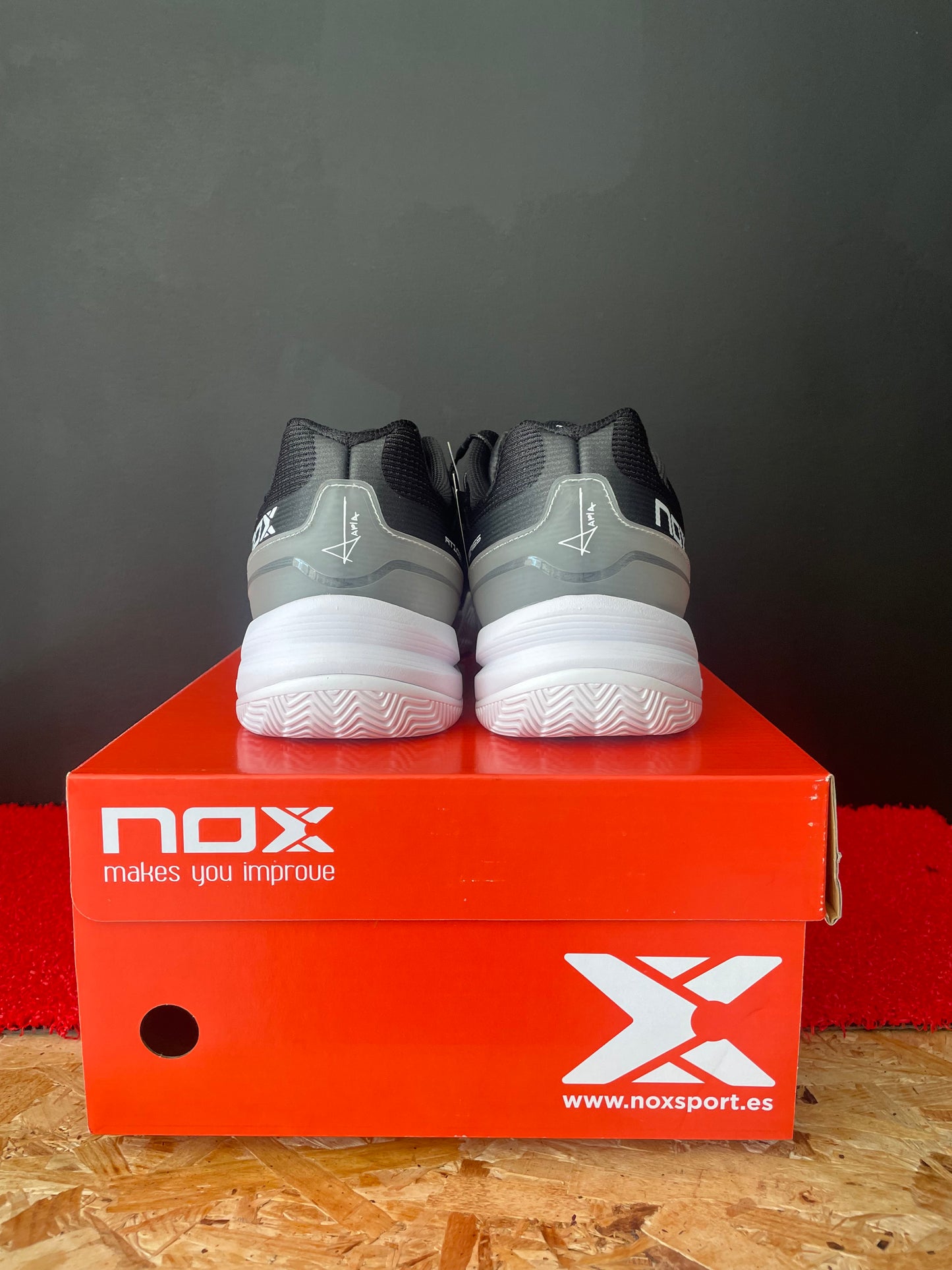 SCARPE NOX AT10 PRO 2026 - BLACK/WHITE