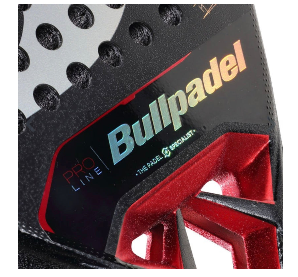 BULLPADEL VERTEX 04 COMFORT 2024 DI NENNO custodia termica in omaggio