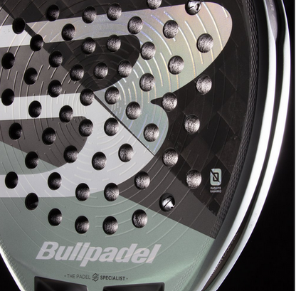 BULLPADEL HACK 04 26 - CUSTODIA TERMICA IN OMAGGIO